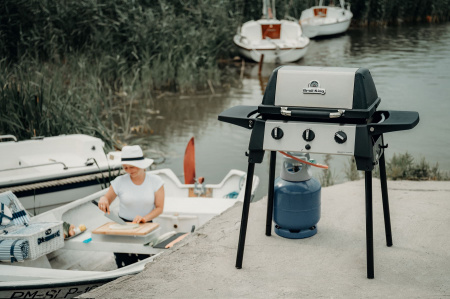 Газовый гриль Broil King Porta-Chef 320