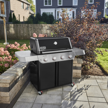 Газовый гриль Weber Genesis E-415 черный